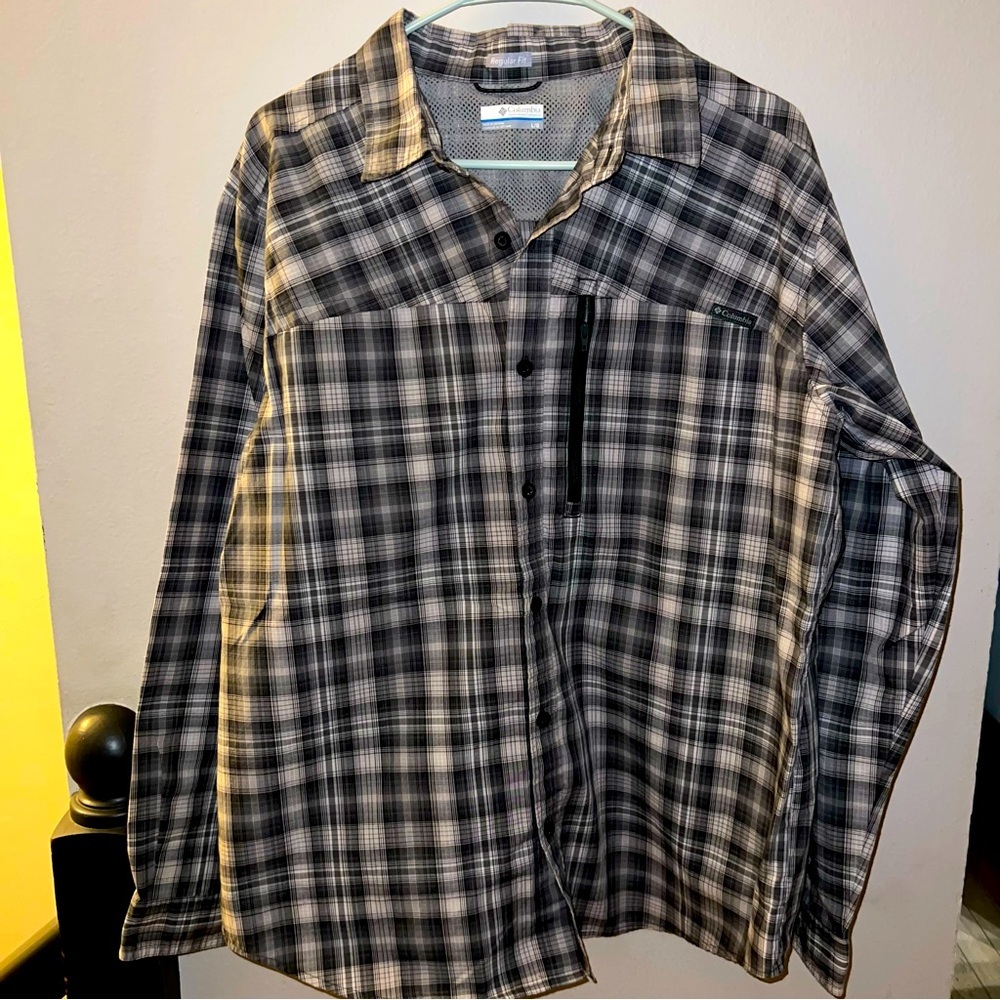 Columbia Hiking Shirt Men's Long Sleeve Button Up Black Plaid Battle Ridge Large